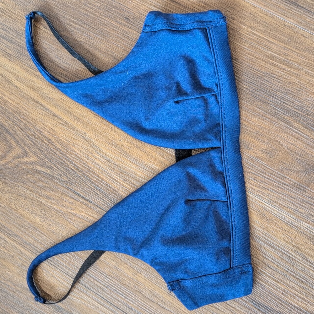 Nettle's Tale Bikini Top - Picture 2 of 9